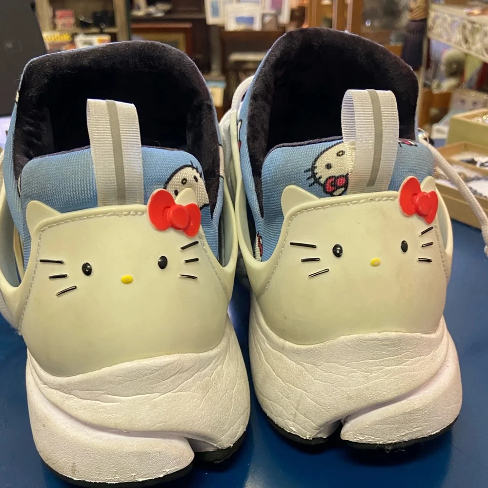 Hello Kitty Sanrio Nike Men’s Size 14 Good Condition - Picture 4 of 11